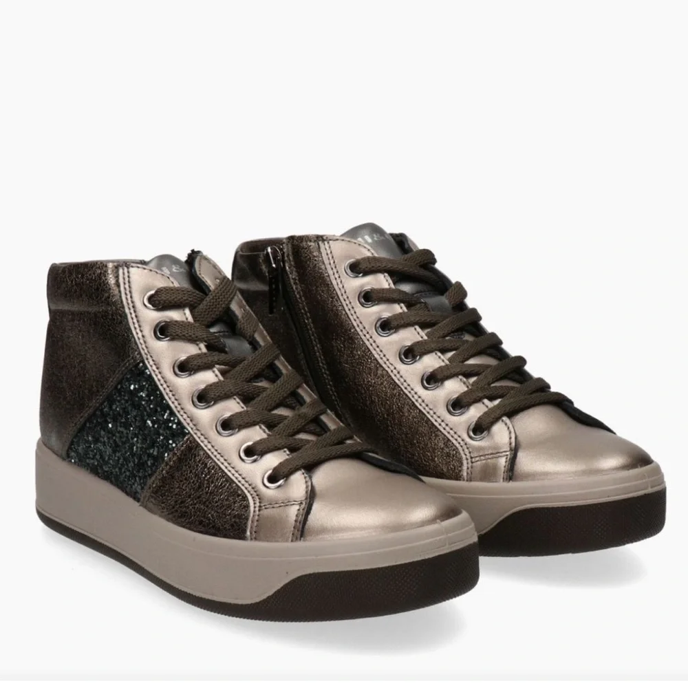 NWOT IGI&CO Sneakers with Golden Leather and Silver Glitter Detail Size‎ EU 36